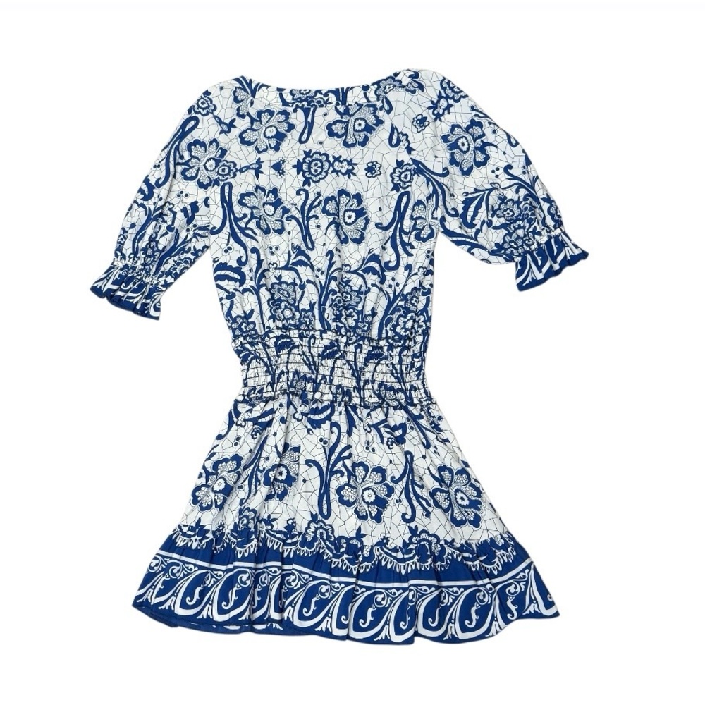 Boston Proper Blue White Floral Smocked Waist Ruffled Hem Mini
Dress Size‎ S